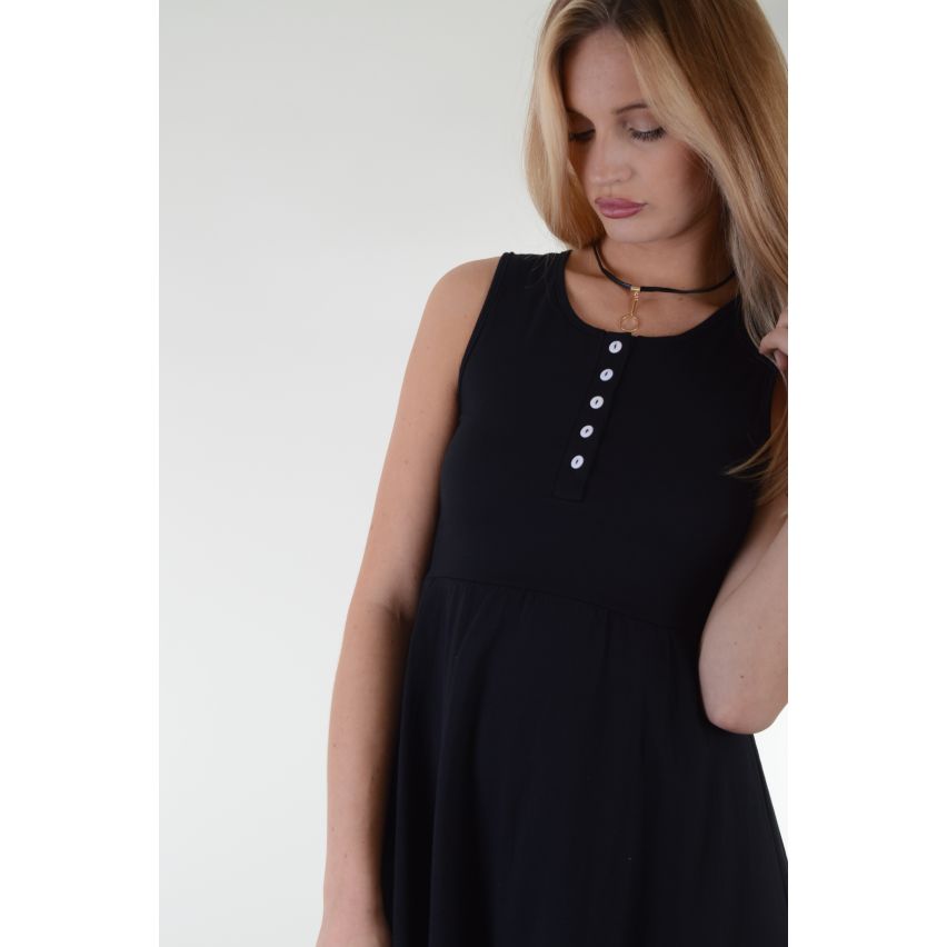 Robe a-line Lovemystyle noir avec bouton blanc détaillant