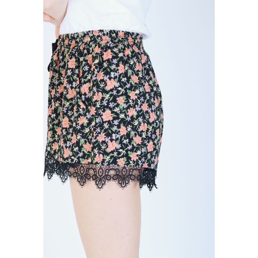 LYDC noir Haut cintré Floral tirage String Shorts