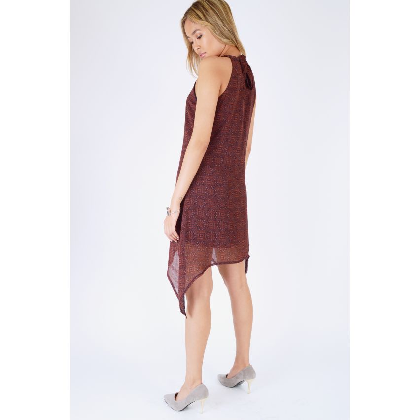 Danity robe en mousseline de soie marron avec ourlet courbe