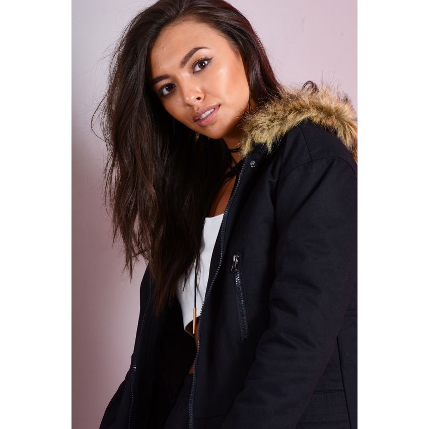 Lovemystyle noir Parka avec capuche fausse fourrure marron