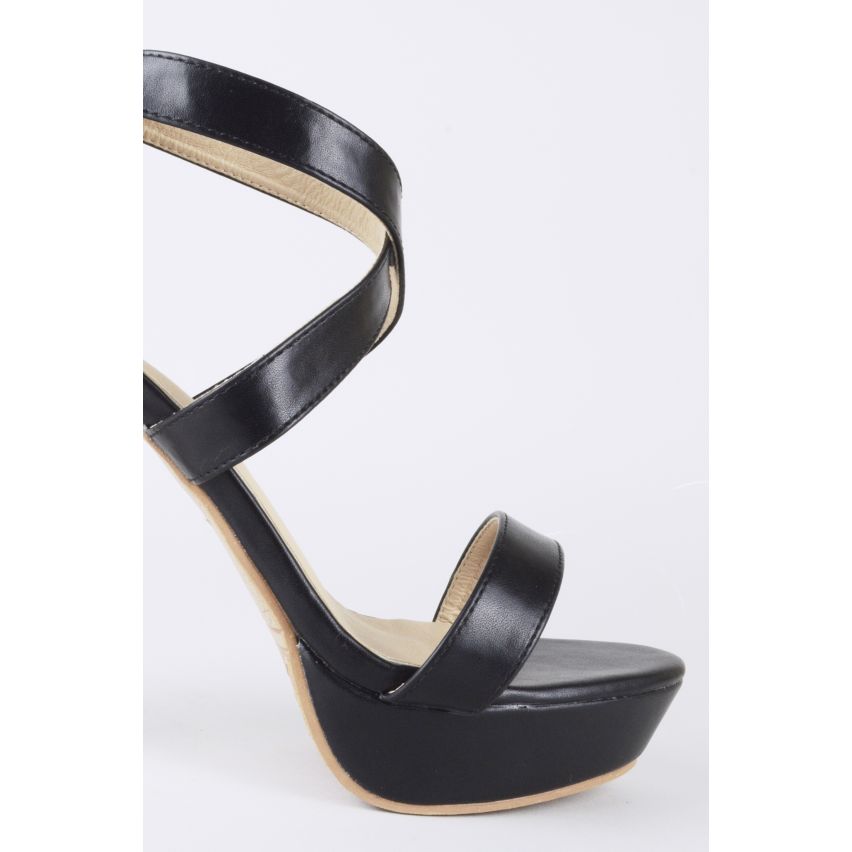 Talons plate-forme LMS avec Criss-Cross bretelles en noir