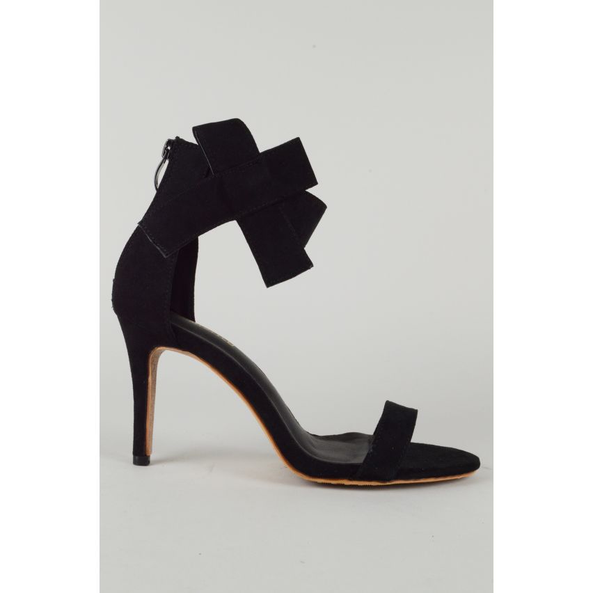 Ruban noir Lovemystyle talons sandales