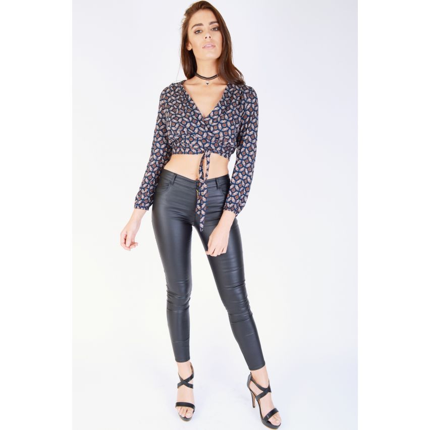 WYLDR marine imprimé à manches longues Wrap Crop Top