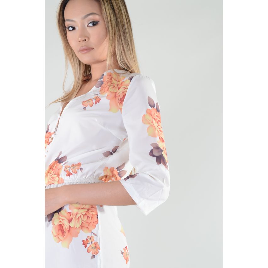 Lovemystyle blanc Floral Combi avec bouton devant