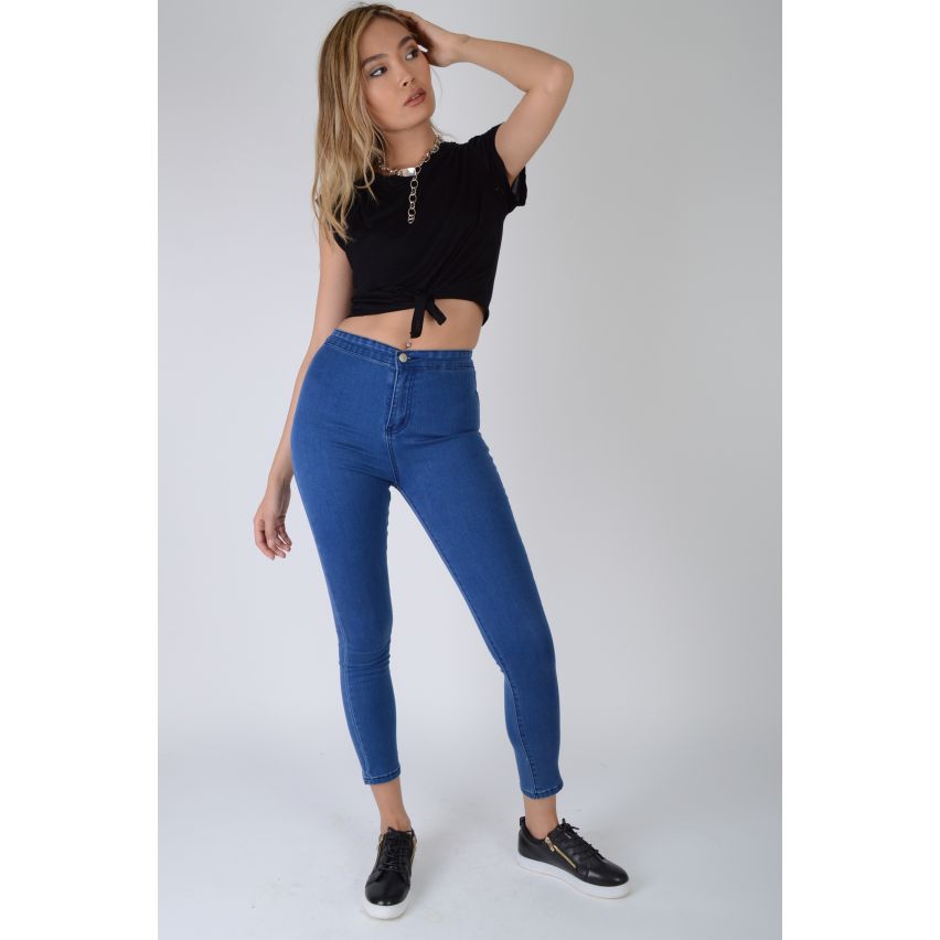 Lovemystyle Black T-Shirt Crop Top avec une attache avant