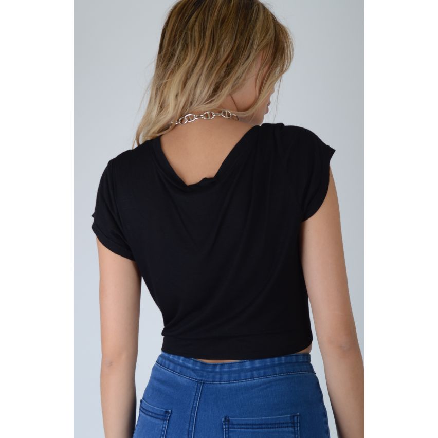 Lovemystyle Black T-Shirt Crop Top avec une attache avant